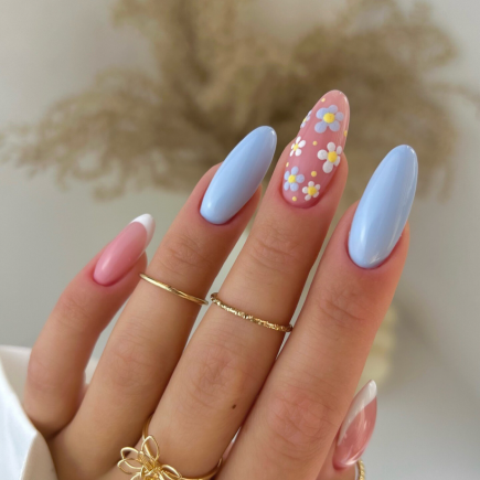 34 August Nails 2024: Discover This Summer’s Hottest Trends!