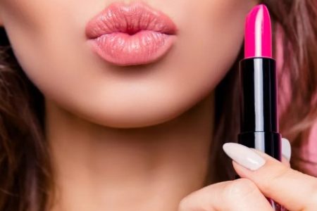 Lipstick Made Easy: Step-by-Step Lipstick Tutorial for Beginners