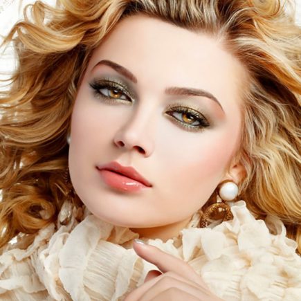 24 Festive Eye Makeup Ideas for 2024: Glitter, Gems, and Bold Colors for Every Celebration!